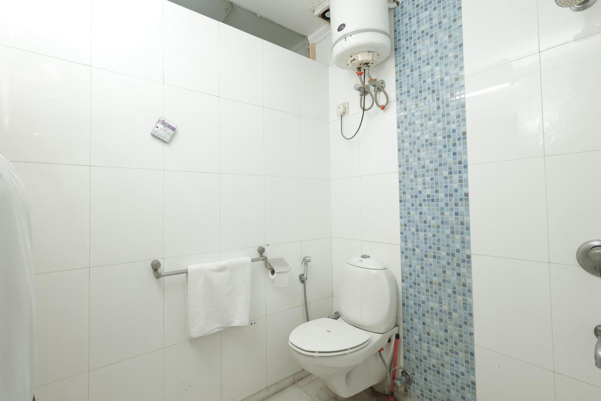 Golden Bed And Breakfast- High Quality Rooms In South Ex-1 D Block نيودلهي المظهر الخارجي الصورة