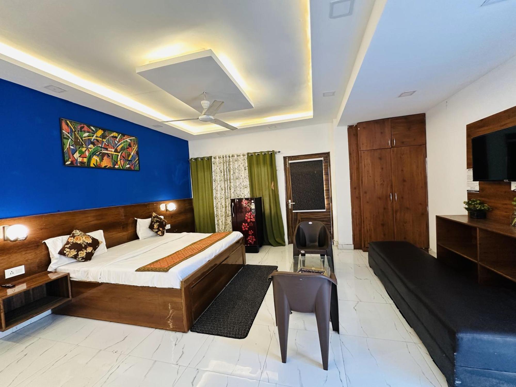 Golden Bed And Breakfast- High Quality Rooms In South Ex-1 D Block نيودلهي المظهر الخارجي الصورة